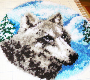 Pitman's Light Up and Howling Wolf Hooked Rug